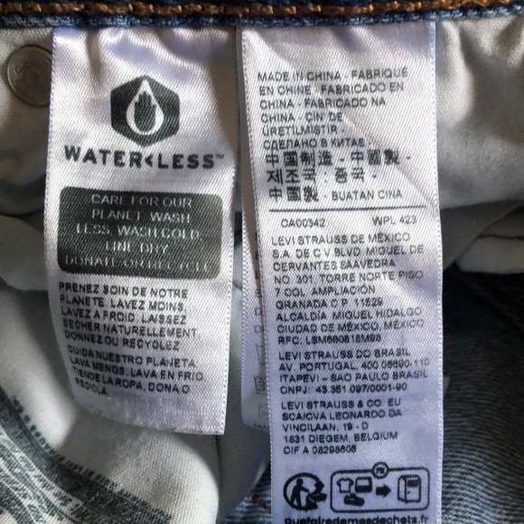 Levi’s 501 Original Cropped Straight Leg Jeans Size 26 Light Blue Stone Wash - Picture 2 of 16